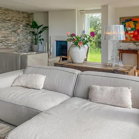 5 Bedroom Cozy In Σπίτι διακοπών Μπέργκεν
